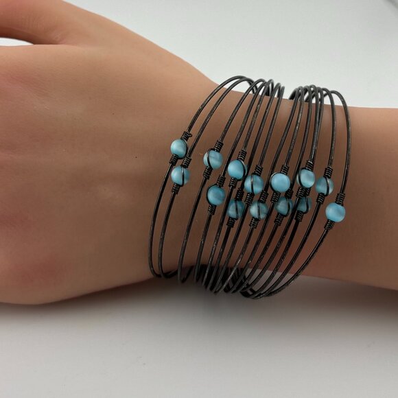 Wired Blue Bead Bracelet - Picture 2 of 2